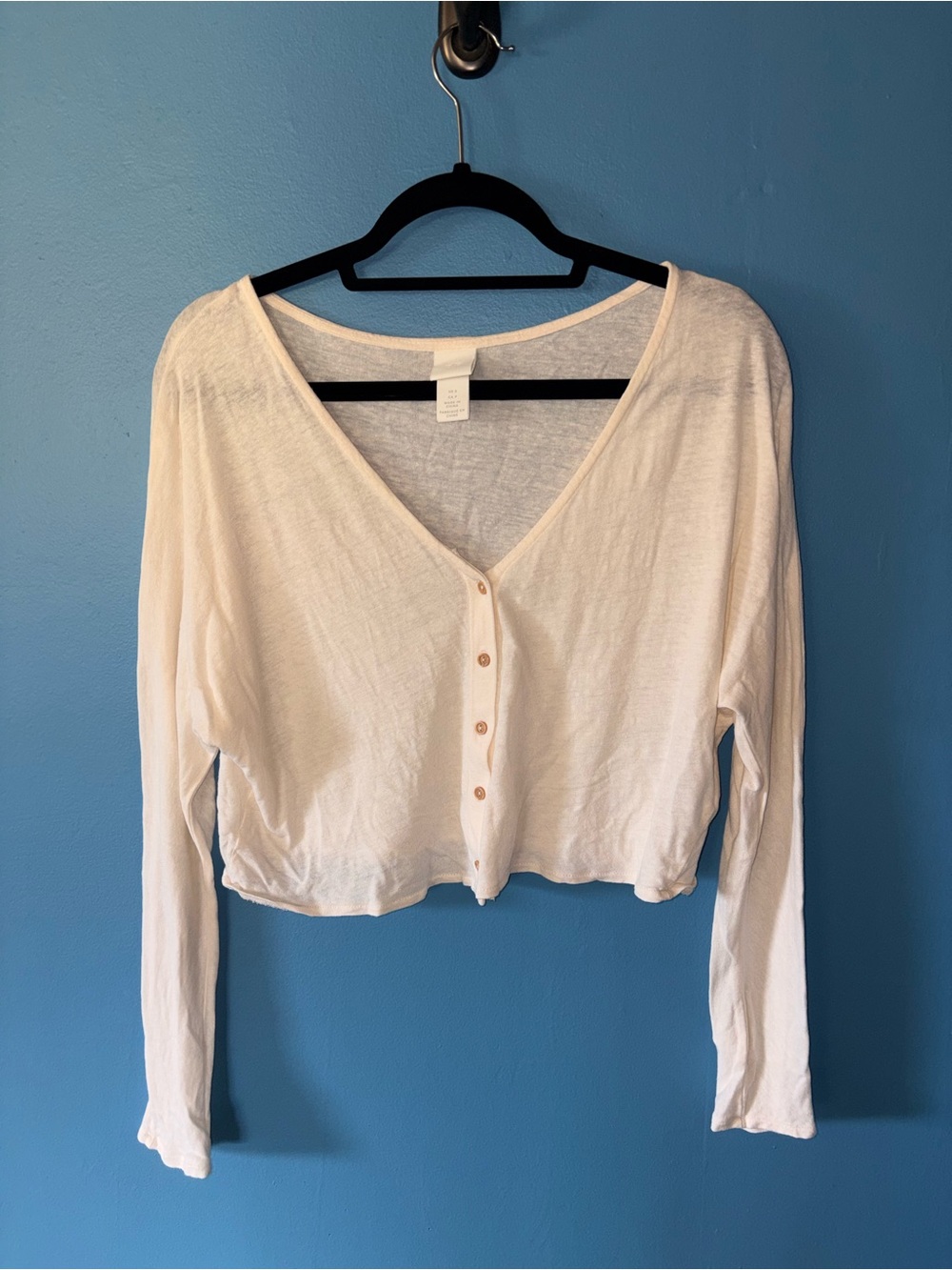 H&M Cream Button-Front V-Neck Cropped Top